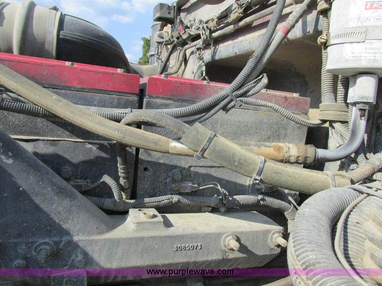 image for item BS9997 2000 Peterbilt 357 dump truck