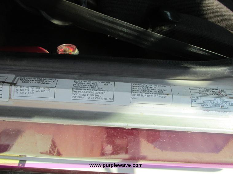 image for item BS9997 2000 Peterbilt 357 dump truck