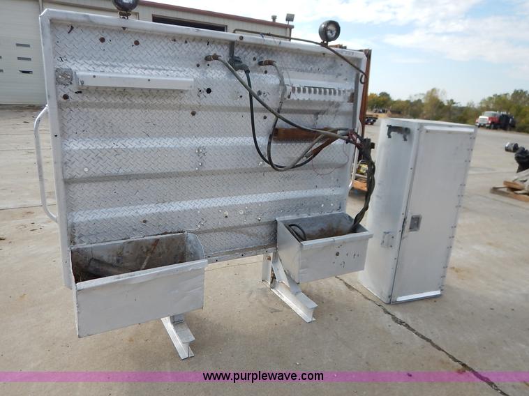 image for item BT9595 Assorted truck accessories