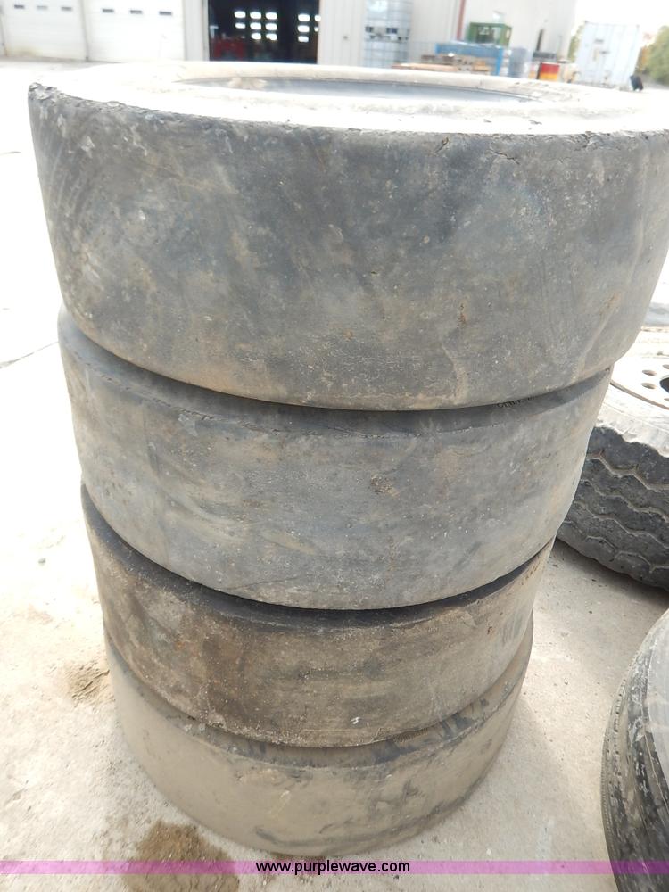 image for item BT9601 (4) 7.50-15 roller tires