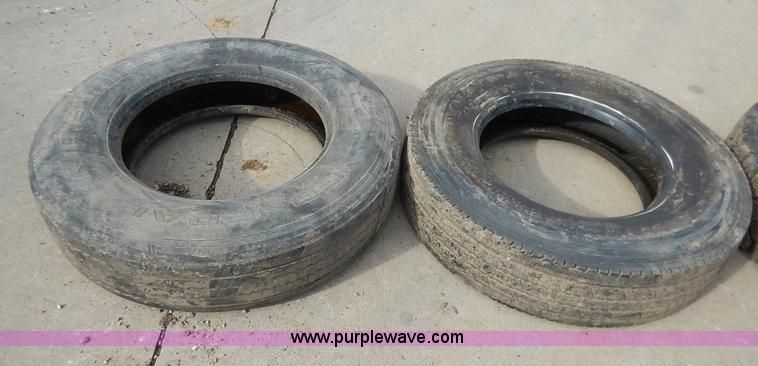 image for item BT9602 (7) truck tires