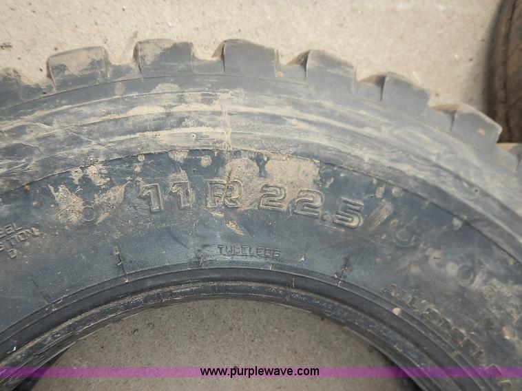image for item BT9602 (7) truck tires