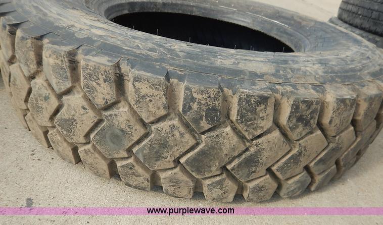 image for item BT9602 (7) truck tires