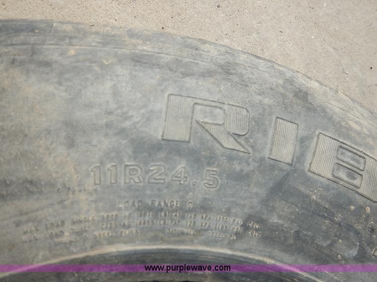 image for item BT9602 (7) truck tires