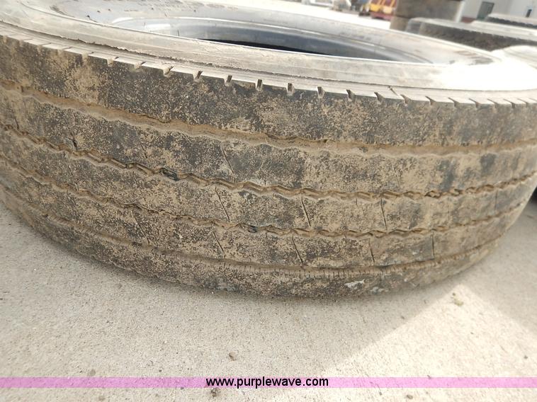 image for item BT9602 (7) truck tires