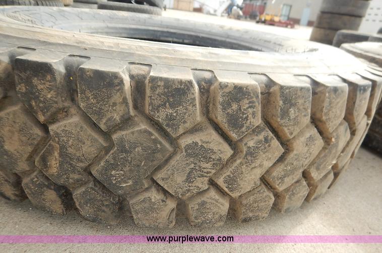 image for item BT9602 (7) truck tires