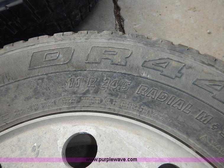image for item BT9602 (7) truck tires