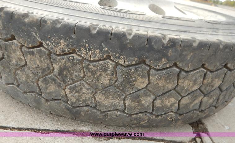 image for item BT9602 (7) truck tires
