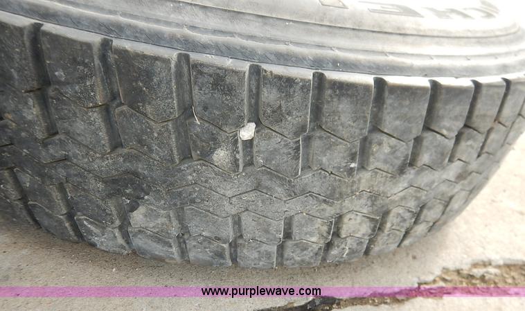 image for item BT9602 (7) truck tires