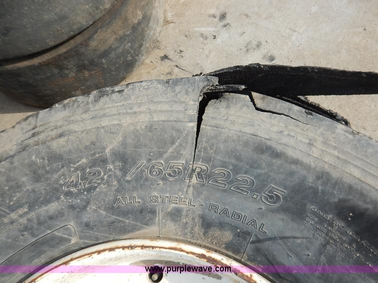 image for item BT9602 (7) truck tires