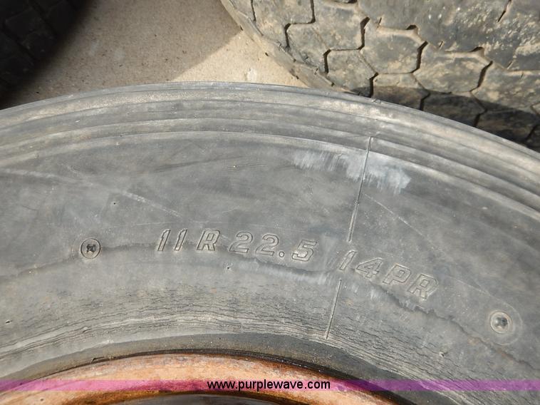 image for item BT9602 (7) truck tires