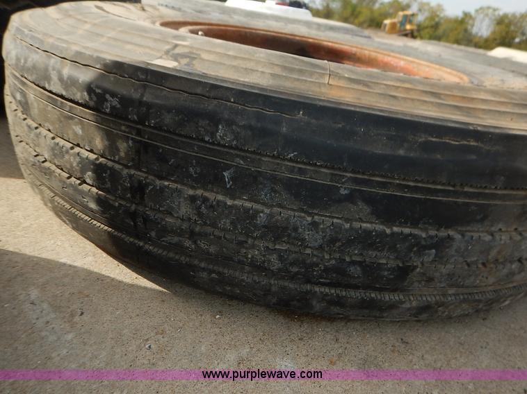 image for item BT9602 (7) truck tires