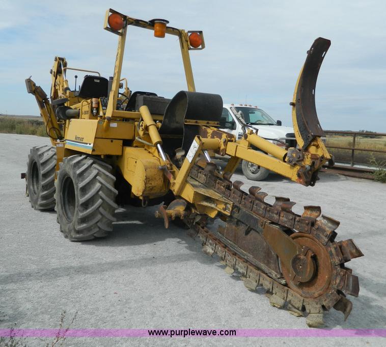 image for item BT9881 1997 Vermeer V5800 trencher
