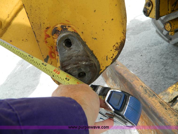 image for item BT9881 1997 Vermeer V5800 trencher