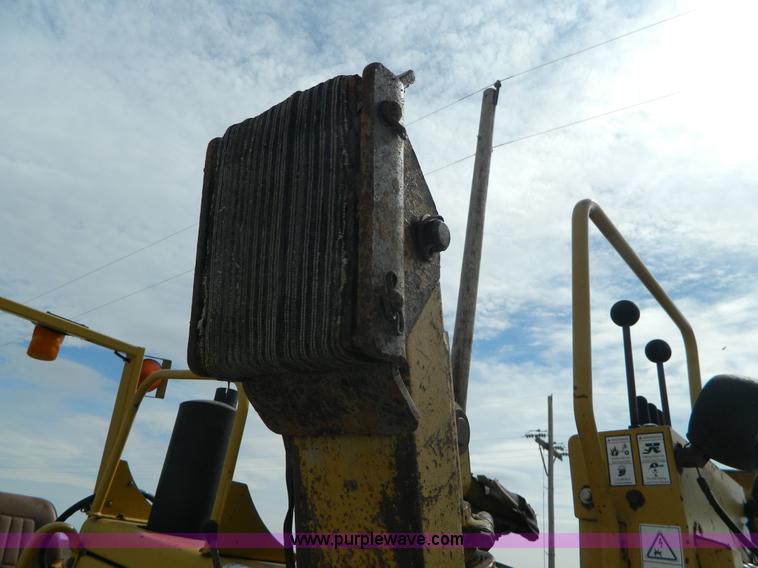 image for item BT9881 1997 Vermeer V5800 trencher