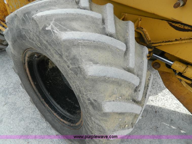 image for item BT9881 1997 Vermeer V5800 trencher