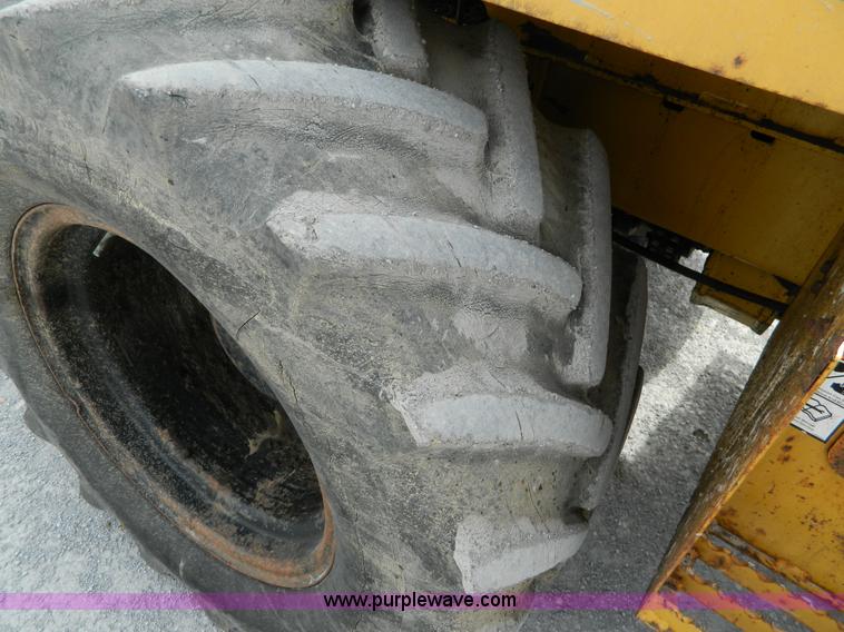 image for item BT9881 1997 Vermeer V5800 trencher