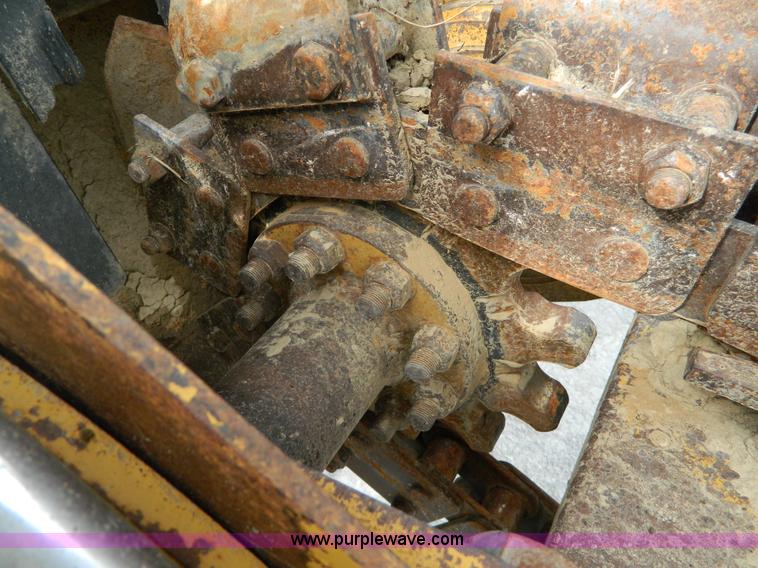 image for item BT9881 1997 Vermeer V5800 trencher