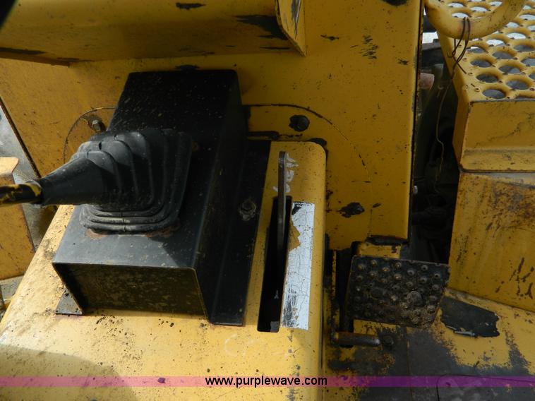 image for item BT9881 1997 Vermeer V5800 trencher