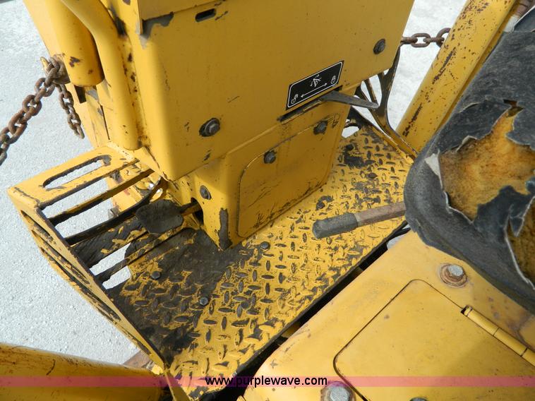 image for item BT9881 1997 Vermeer V5800 trencher