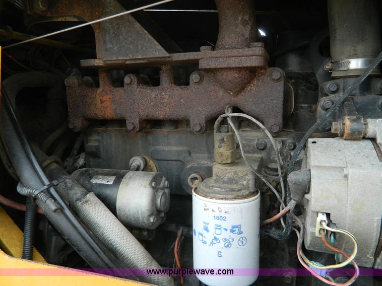 image for item BT9881 1997 Vermeer V5800 trencher