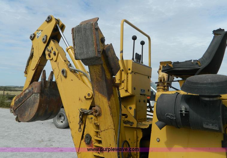 image for item BT9881 1997 Vermeer V5800 trencher