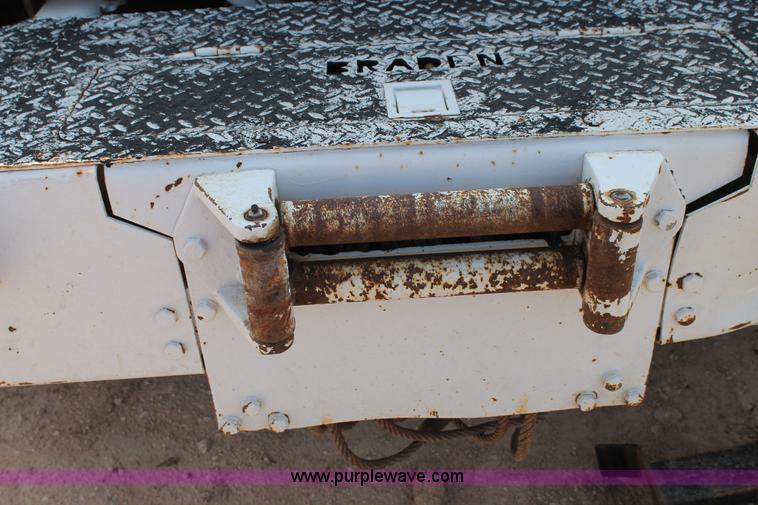 image for item J1437 2001 Ford F750 digger derrick truck