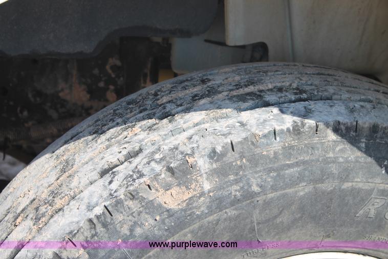 image for item J1457 2008 International DuraStar 4400 digger derrick truck