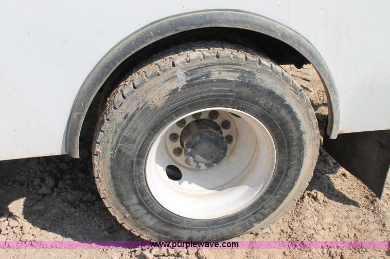 image for item J1457 2008 International DuraStar 4400 digger derrick truck