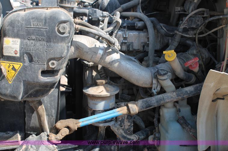 image for item J1457 2008 International DuraStar 4400 digger derrick truck