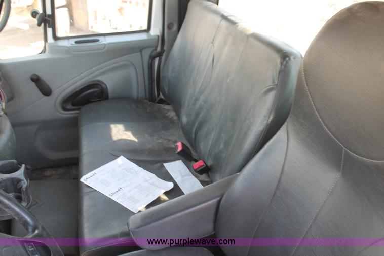 image for item J1457 2008 International DuraStar 4400 digger derrick truck