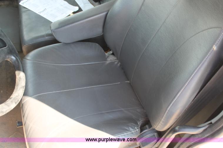 image for item J1457 2008 International DuraStar 4400 digger derrick truck