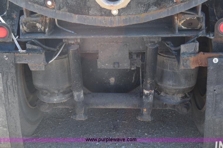 image for item J7075 1985 Ford 9000 pump truck