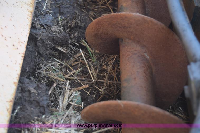 image for item J7852 Neal DM3000 paving machine