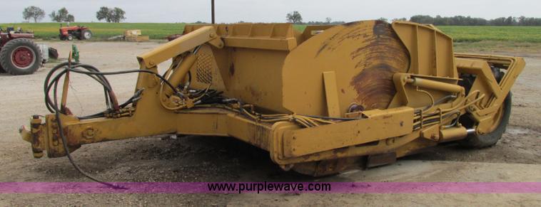 image for item J8718 2001 Ceepco pull scraper