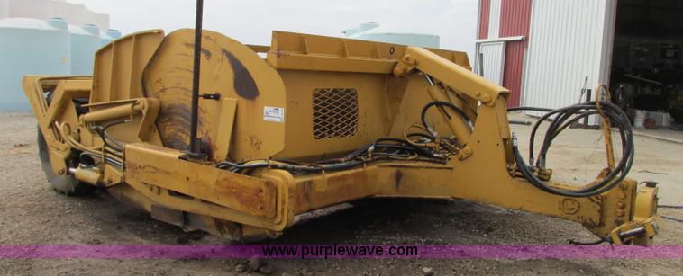 image for item J8718 2001 Ceepco pull scraper