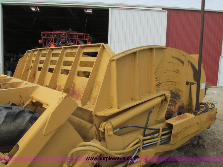 image for item J8718 2001 Ceepco pull scraper