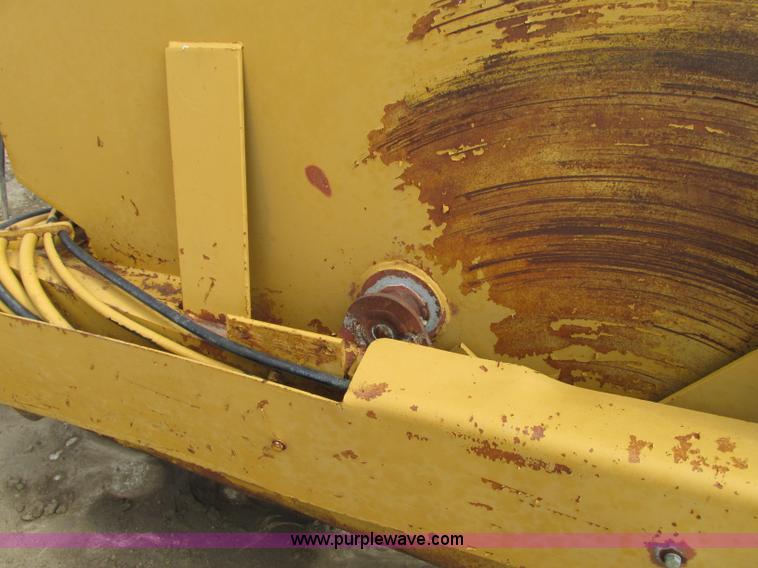 image for item J8718 2001 Ceepco pull scraper