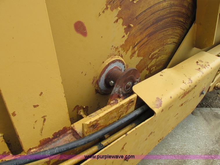 image for item J8718 2001 Ceepco pull scraper