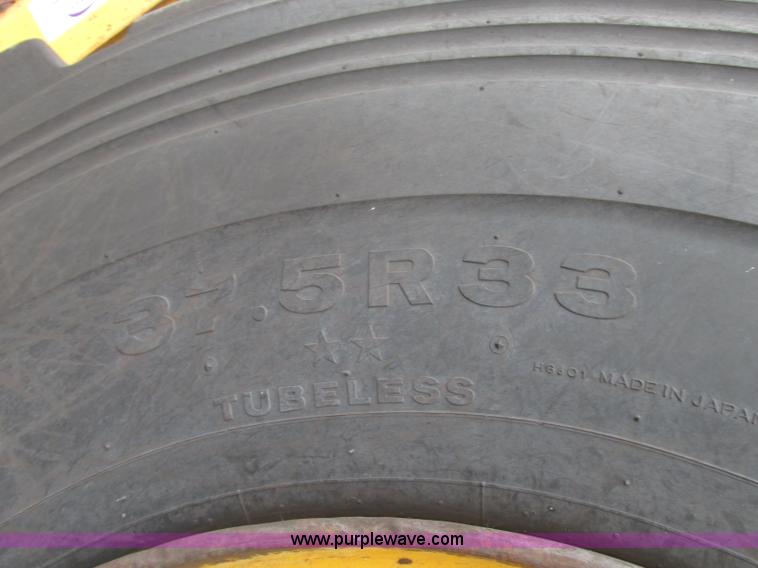 image for item J8725 1979 Clark Michigan 380 dozer