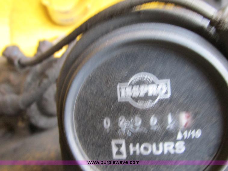 image for item J8725 1979 Clark Michigan 380 dozer