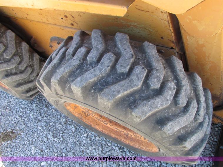 image for item J8727 1994 Case 1840 skid steer