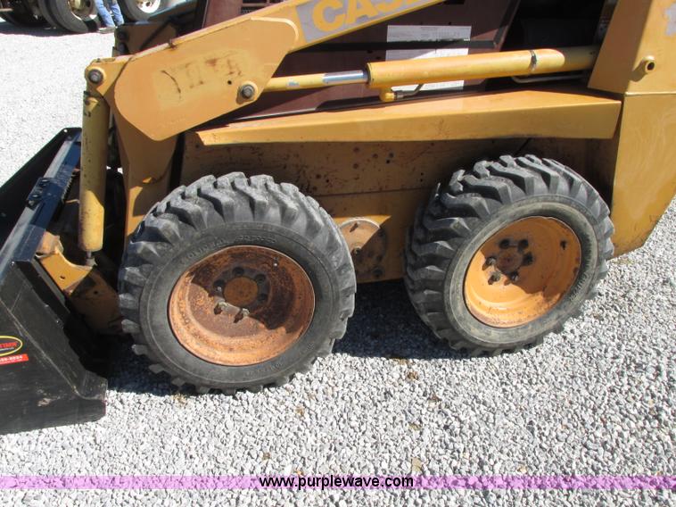 image for item J8727 1994 Case 1840 skid steer