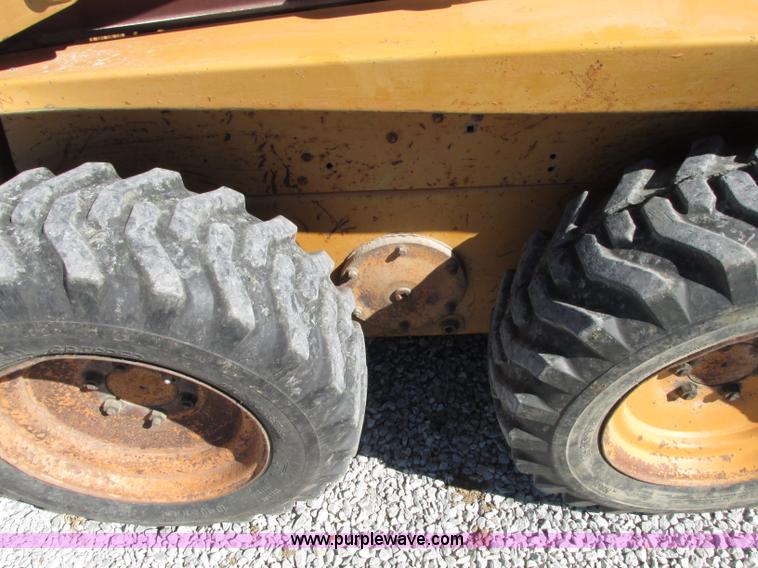 image for item J8727 1994 Case 1840 skid steer