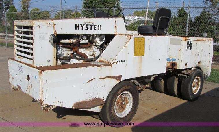 image for item K6369 Hyster C530A pneumatic roller