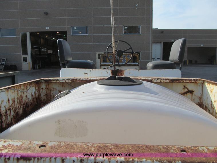 image for item K6369 Hyster C530A pneumatic roller