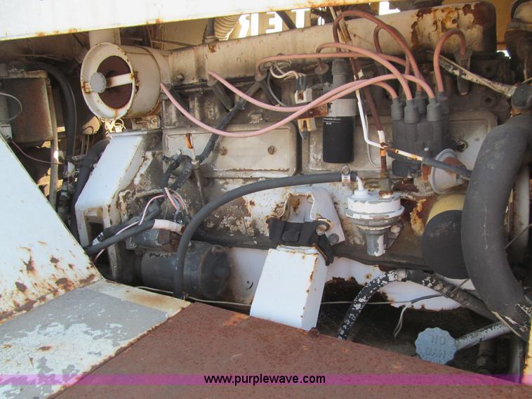 image for item K6369 Hyster C530A pneumatic roller