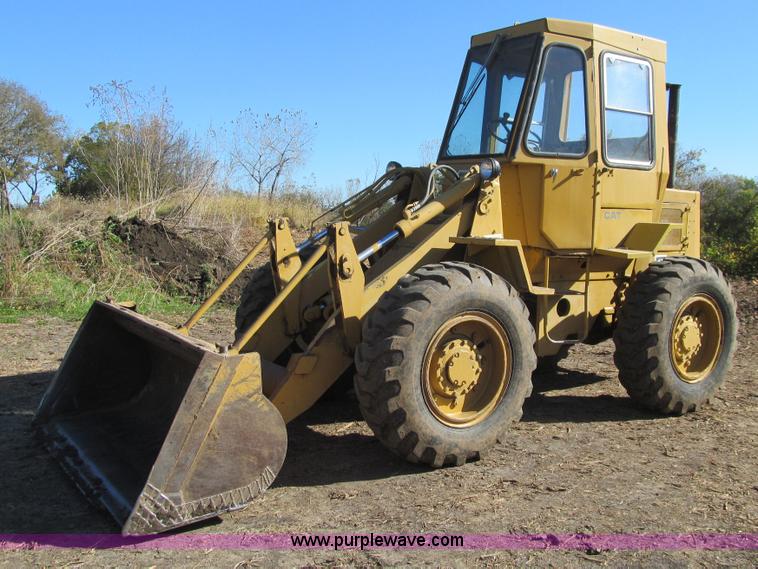 image for item K6385 1977 Caterpillar 910 wheel loader
