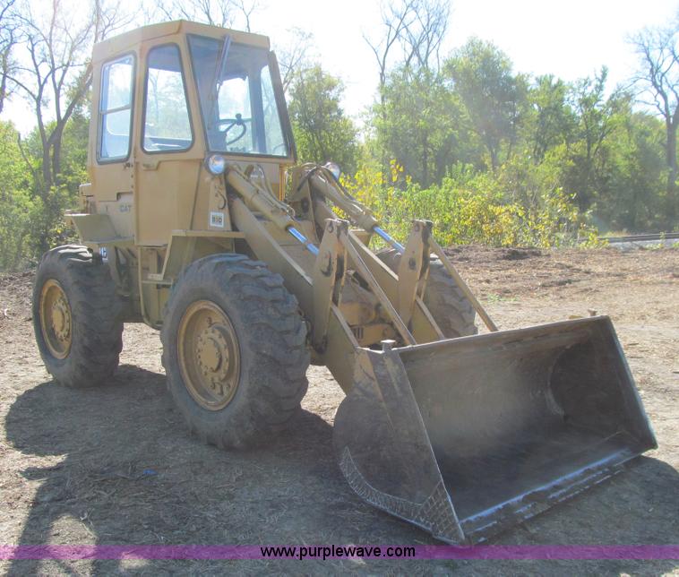 image for item K6385 1977 Caterpillar 910 wheel loader