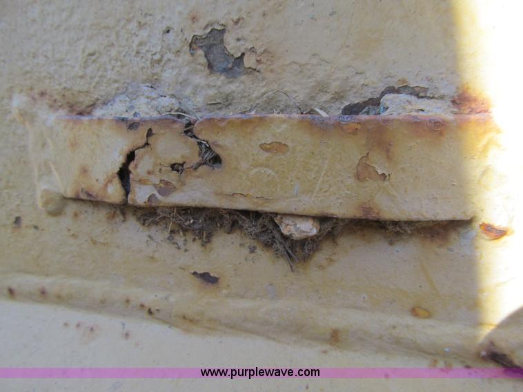 image for item K6385 1977 Caterpillar 910 wheel loader